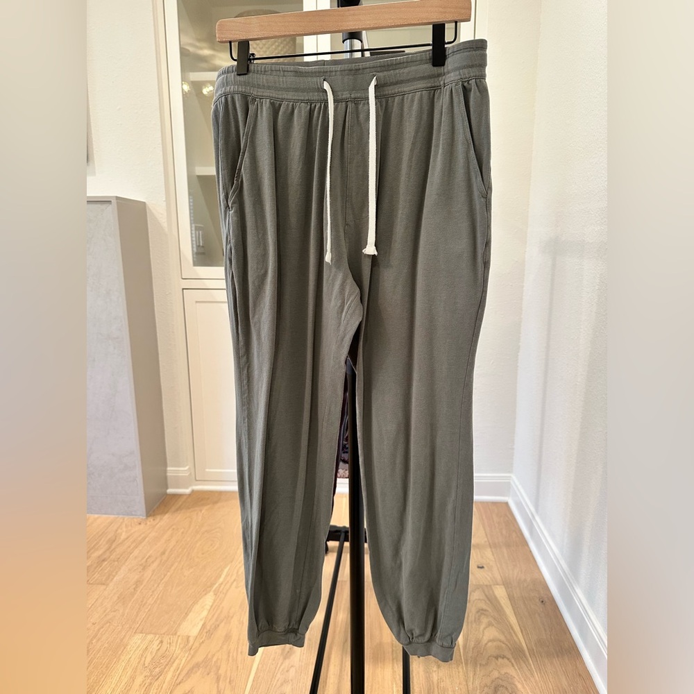 Abercrombie & Fitch Soft Sleep Olive Gray Jogger Pants